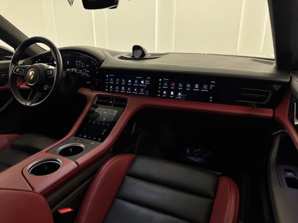 Porsche Taycan Turbo S Sport Turismo