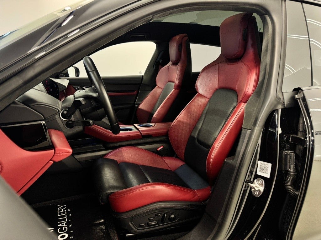 Porsche Taycan Turbo S Sport Turismo