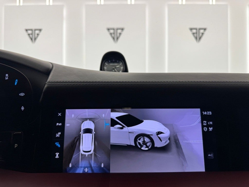 Porsche Taycan Turbo S Sport Turismo