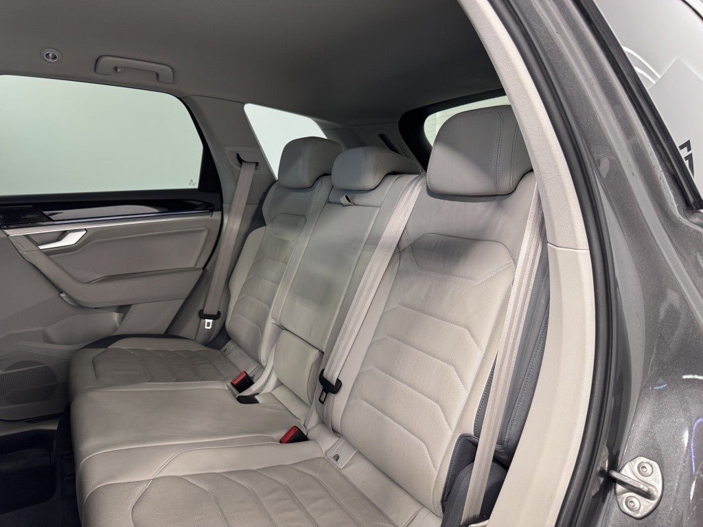 Volkswagen Touareg 3.0TDI V6 Premium Tiptronic Elegance 4M 170kW