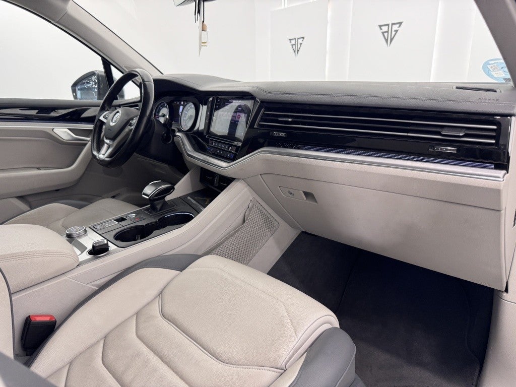 Volkswagen Touareg 3.0TDI V6 Premium Tiptronic Elegance 4M 170kW