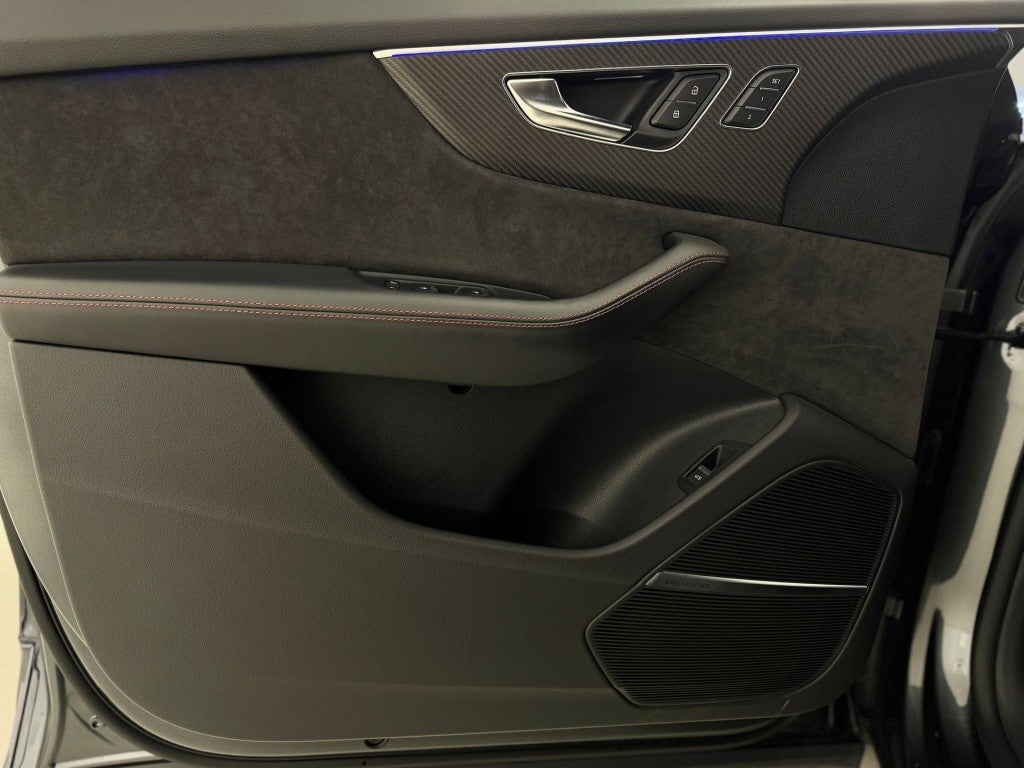 Audi Q8 RS TFSI quattro tiptronic