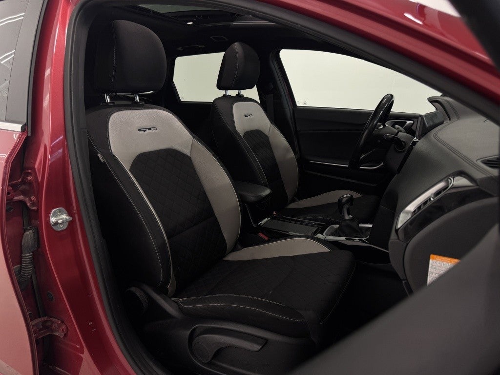 Kia Ceed Tourer 1.6 MHEV iMT GT Line 136