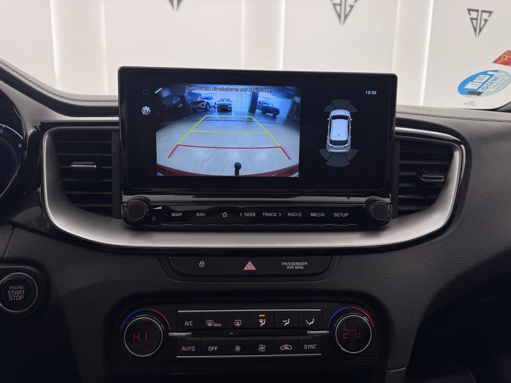 Kia Ceed Tourer 1.6 MHEV iMT GT Line 136