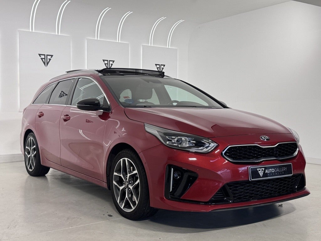 Kia Ceed Tourer 1.6 MHEV iMT GT Line 136