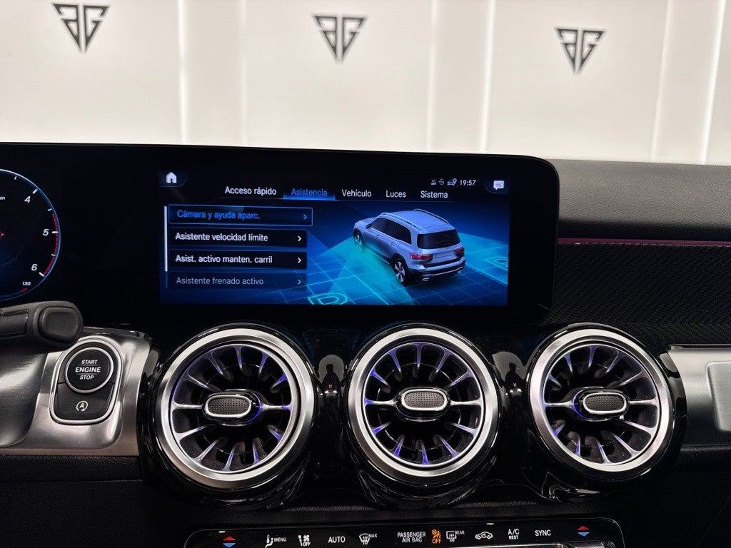 Mercedes-Benz Clase GLB 200d 4Matic 8G-DCT