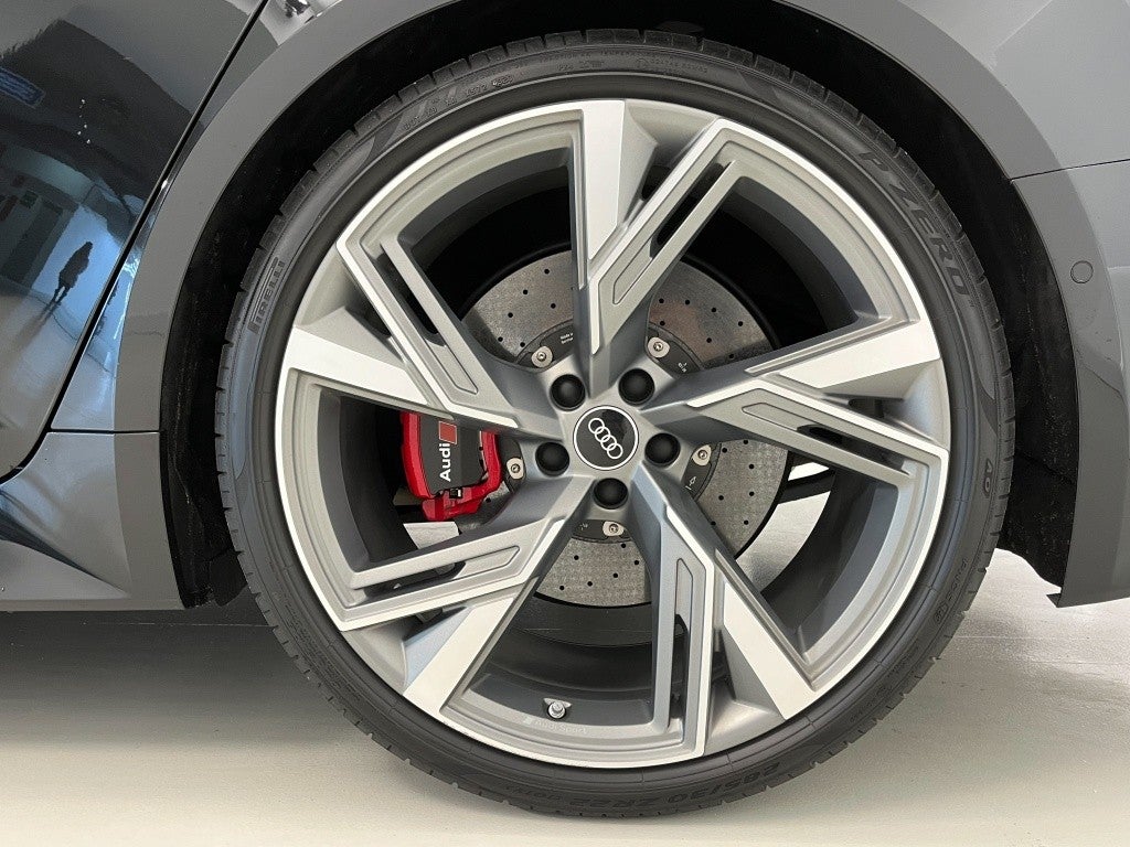 Audi A6 RS6 Avant TFSI quattro Tiptronic 441kW