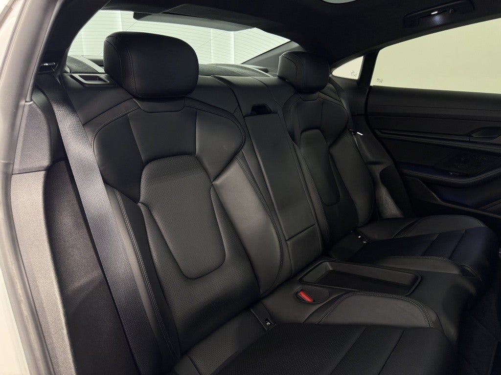 Porsche Taycan Turbo