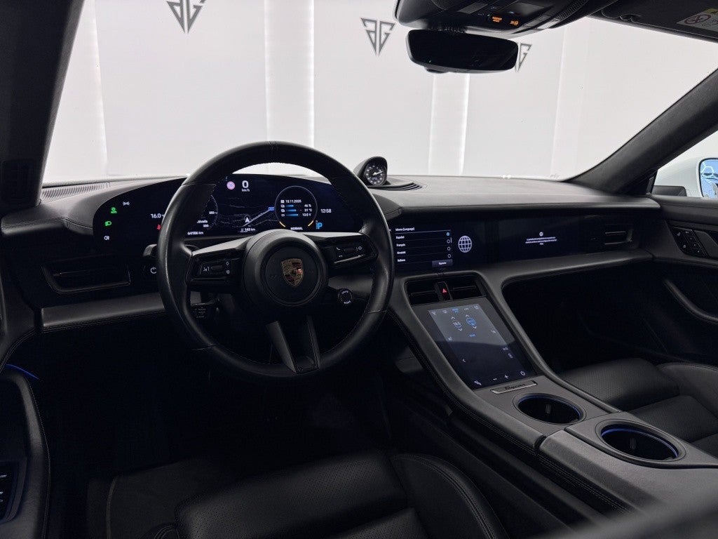 Porsche Taycan Turbo