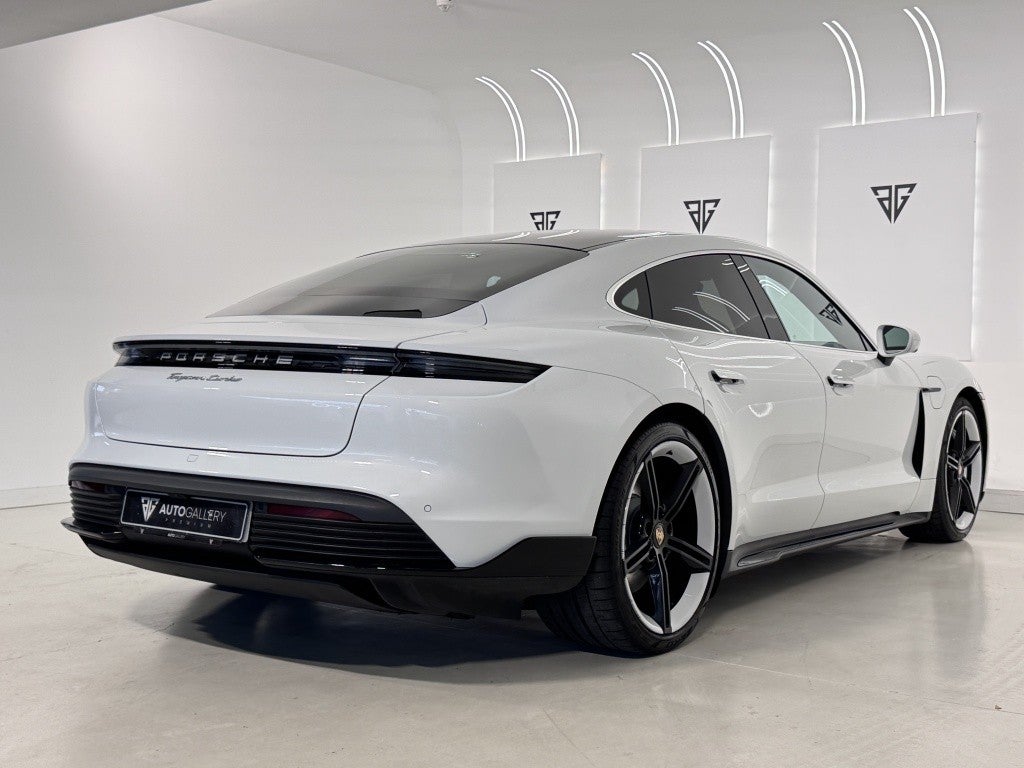Porsche Taycan Turbo