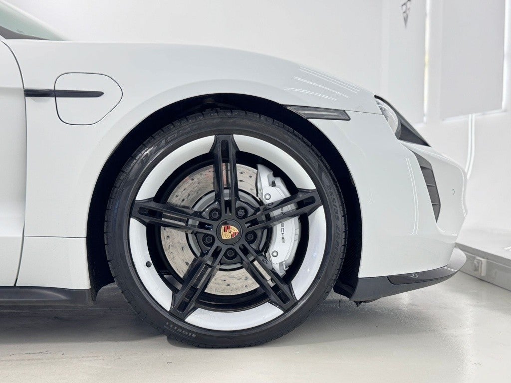 Porsche Taycan Turbo