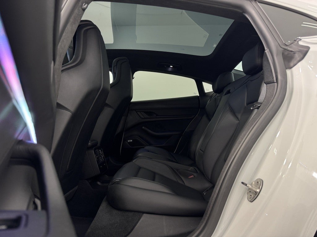 Porsche Taycan Turbo