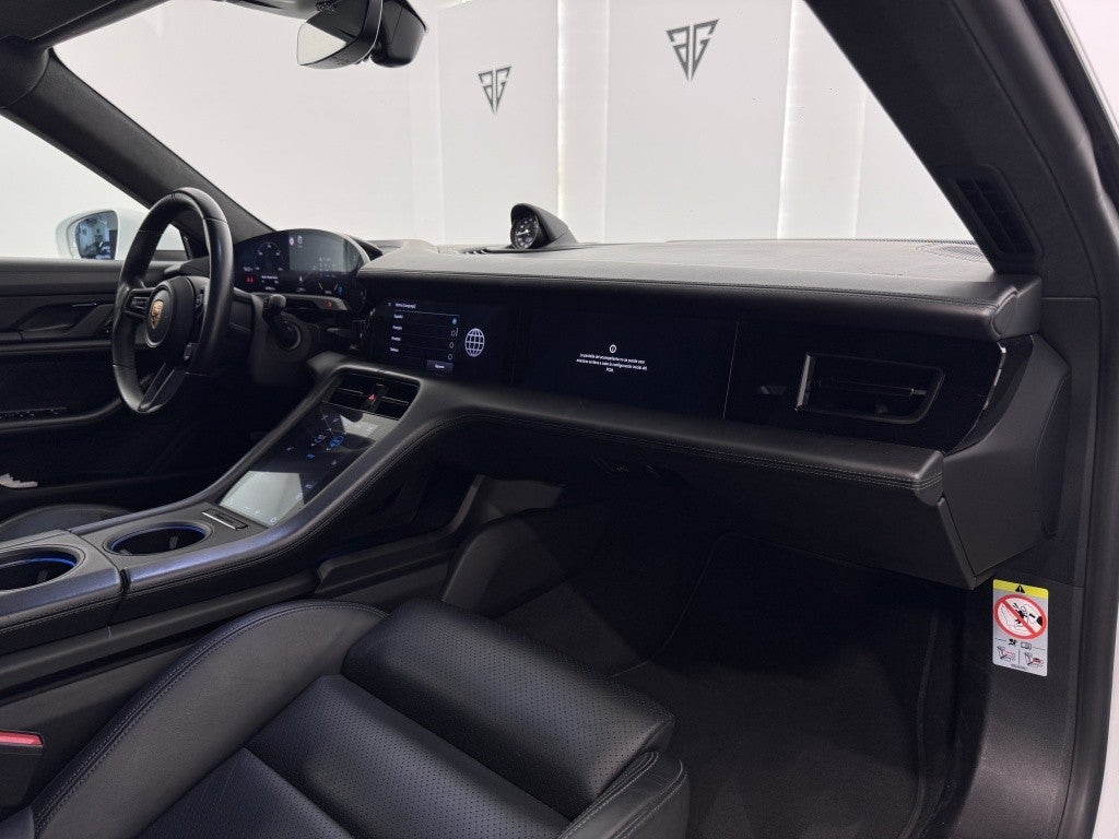 Porsche Taycan Turbo