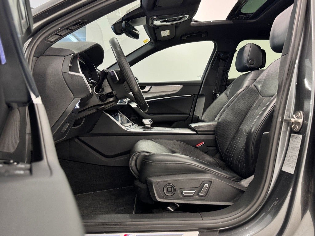 Audi A6 Avant 55 TFSIe quattro-ultra Black line S tronic