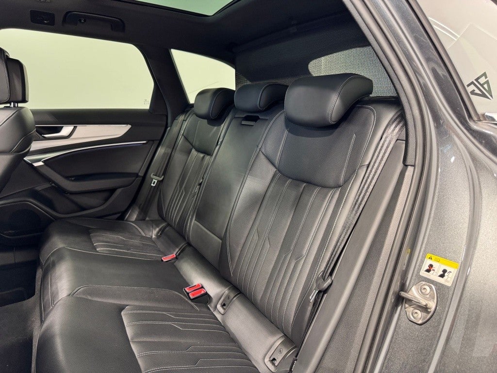 Audi A6 Avant 55 TFSIe quattro-ultra Black line S tronic