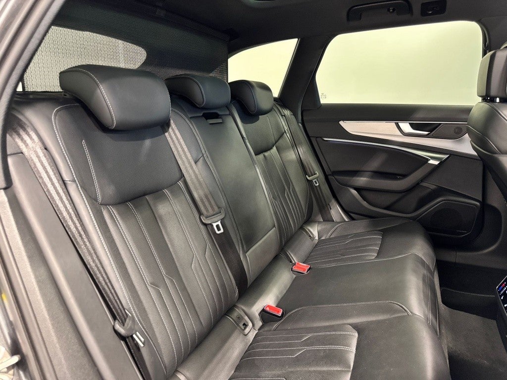 Audi A6 Avant 55 TFSIe quattro-ultra Black line S tronic