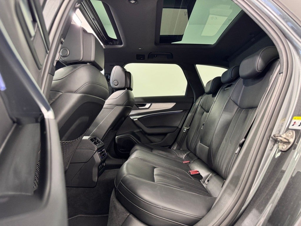 Audi A6 Avant 55 TFSIe quattro-ultra Black line S tronic