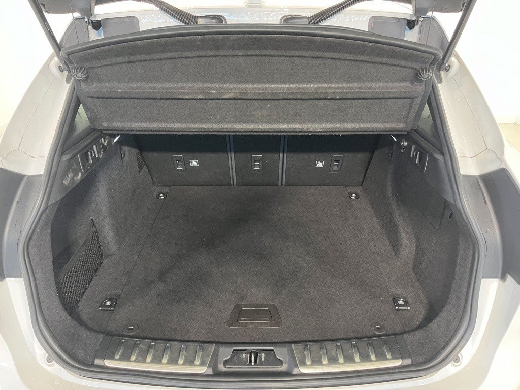 Jaguar F-Pace 2.0i4D Pure RWD 163