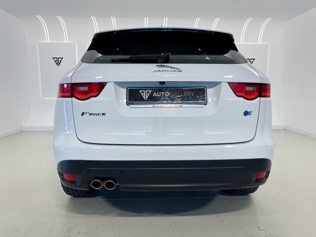 Jaguar F-Pace 2.0i4D Pure RWD 163
