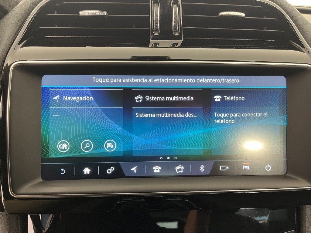 Jaguar F-Pace 2.0i4D Pure RWD 163