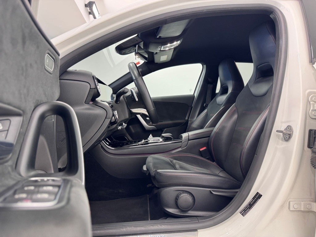 Mercedes-Benz Clase A 200d 8G-DCT