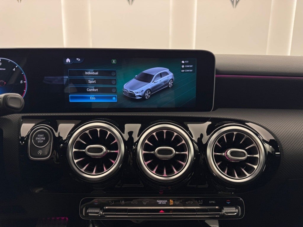 Mercedes-Benz Clase A 200d 8G-DCT