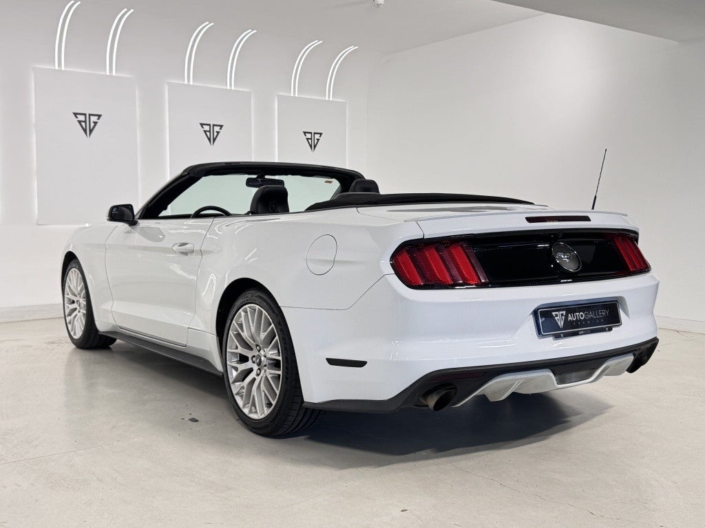 Ford Mustang Convertible 2.3 EcoBoost Aut.