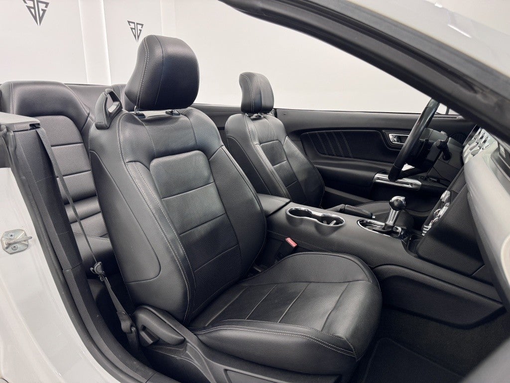 Ford Mustang Convertible 2.3 EcoBoost Aut.