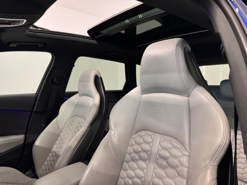 Audi A4 RS4 Avant TFSI quattro tiptronic