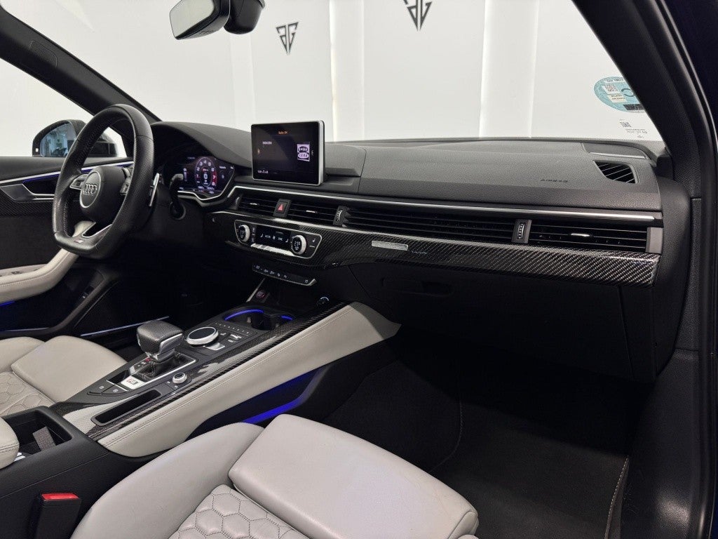 Audi A4 RS4 Avant TFSI quattro tiptronic