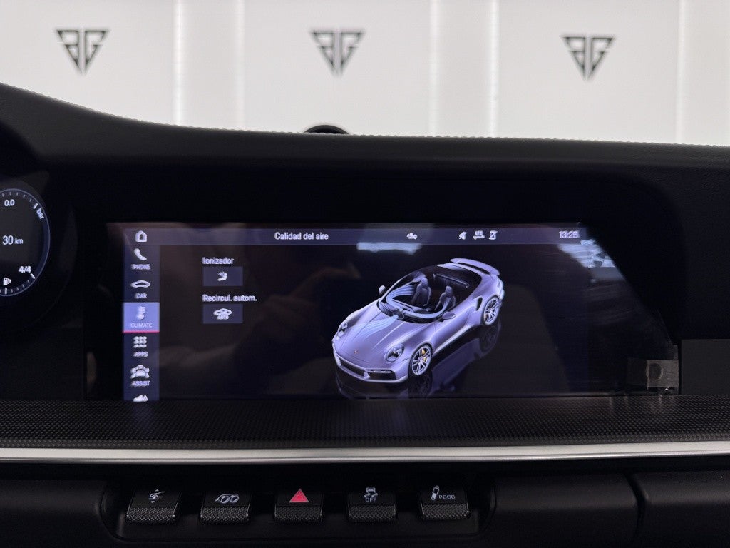 Porsche 911 Turbo S Cabriolet PDK