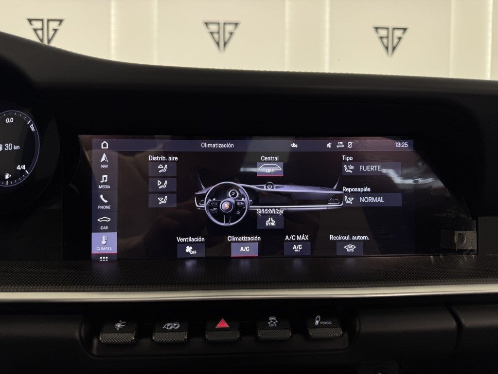 Porsche 911 Turbo S Cabriolet PDK