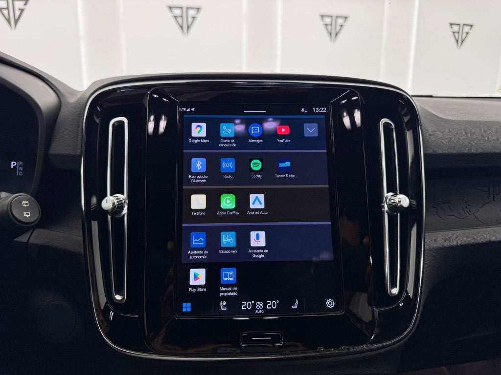 Volvo XC40 P8 Recharge Core Eléctrico Puro