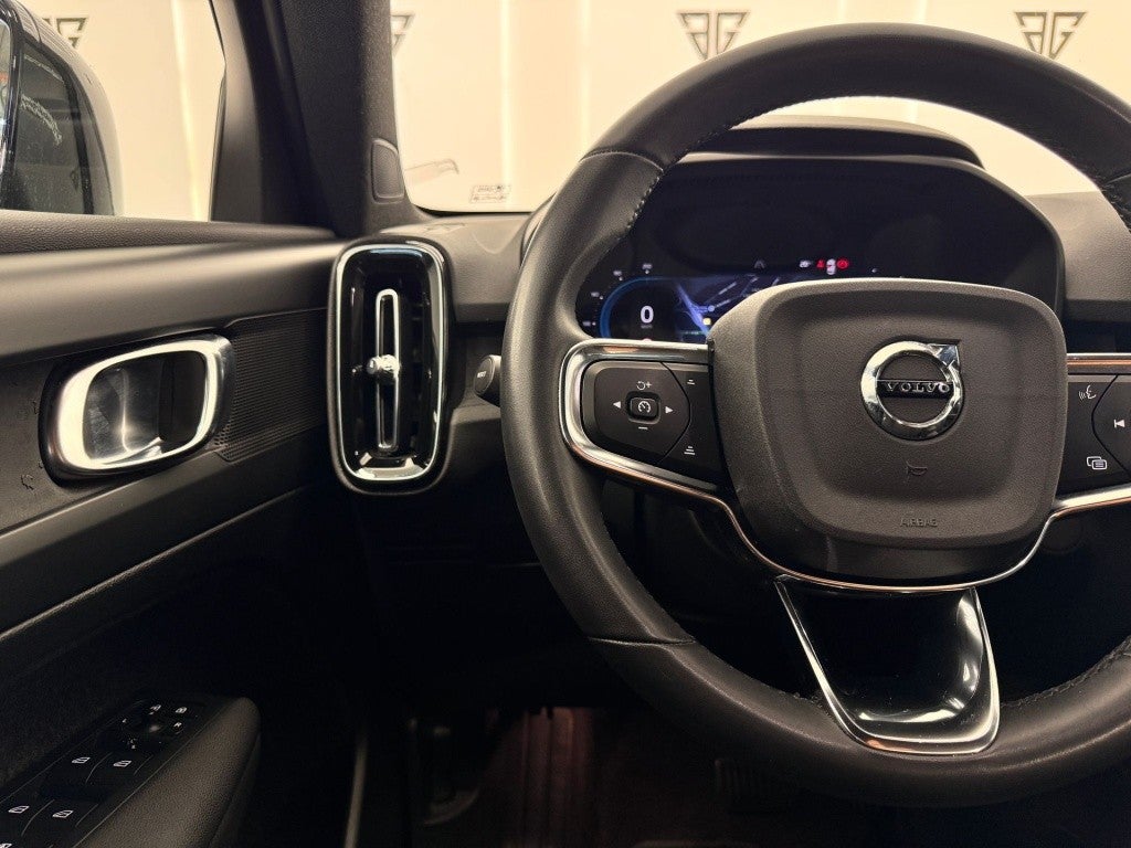 Volvo XC40 P8 Recharge Core Eléctrico Puro