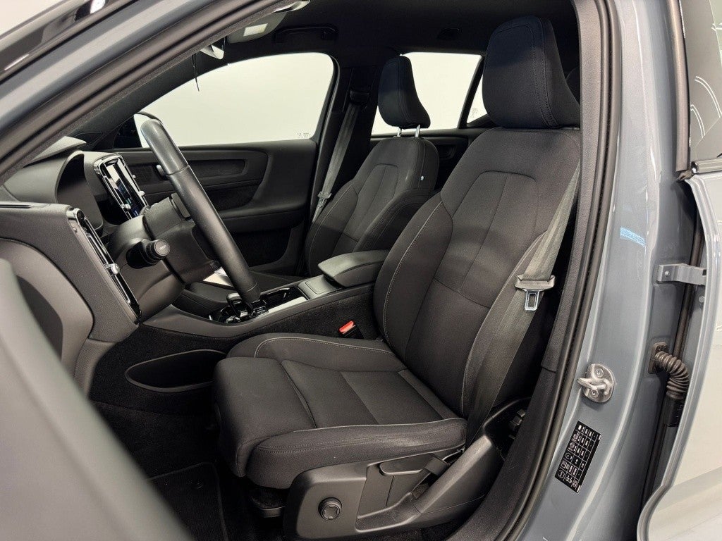 Volvo XC40 P8 Recharge Core Eléctrico Puro