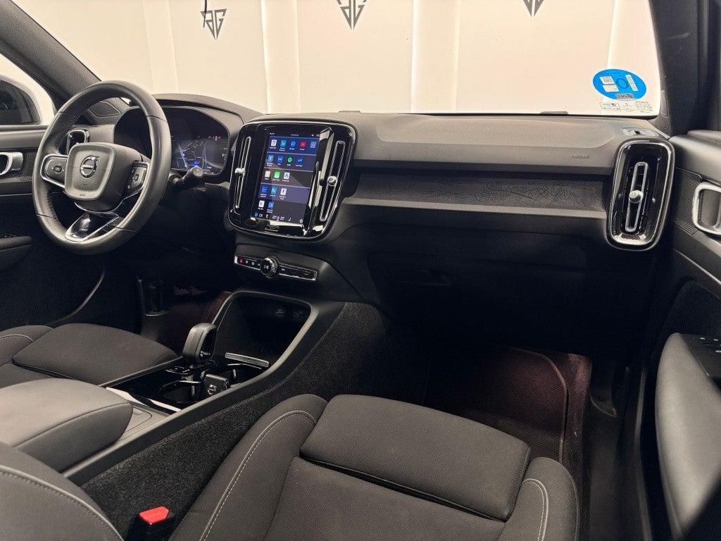 Volvo XC40 P8 Recharge Core Eléctrico Puro