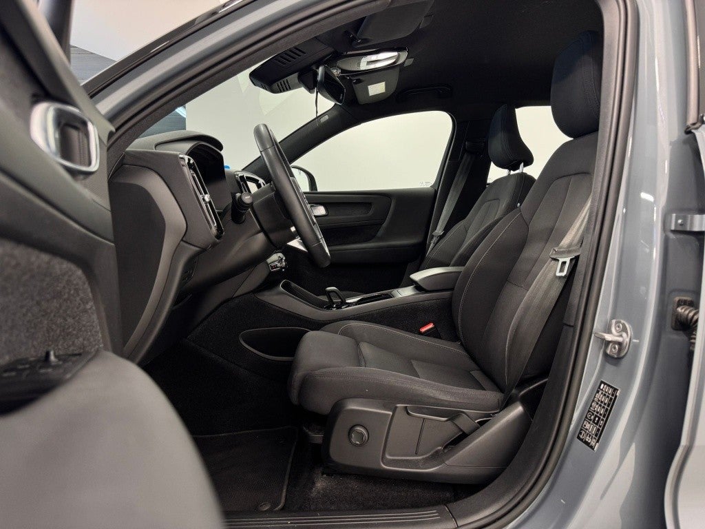 Volvo XC40 P8 Recharge Core Eléctrico Puro