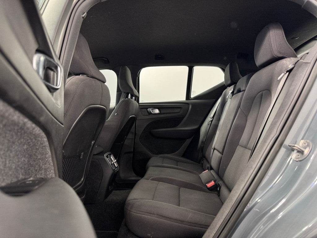 Volvo XC40 P8 Recharge Core Eléctrico Puro