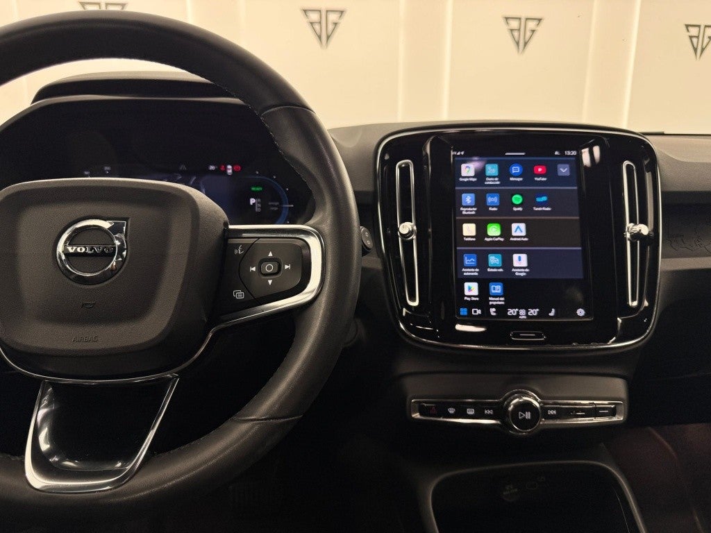 Volvo XC40 P8 Recharge Core Eléctrico Puro
