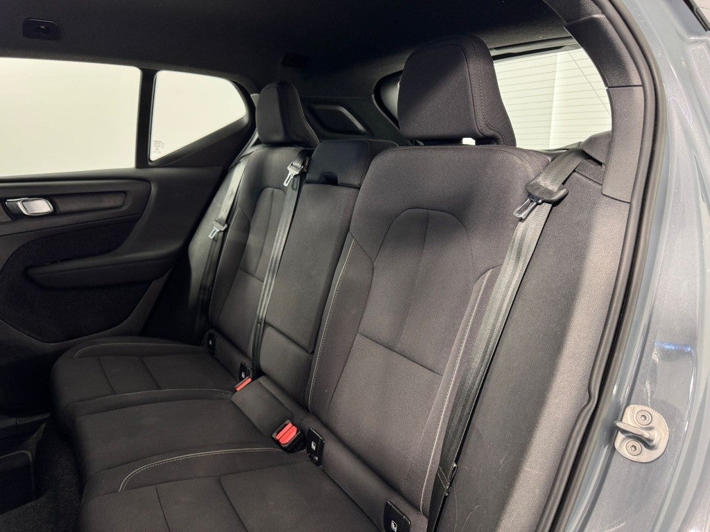 Volvo XC40 P8 Recharge Core Eléctrico Puro