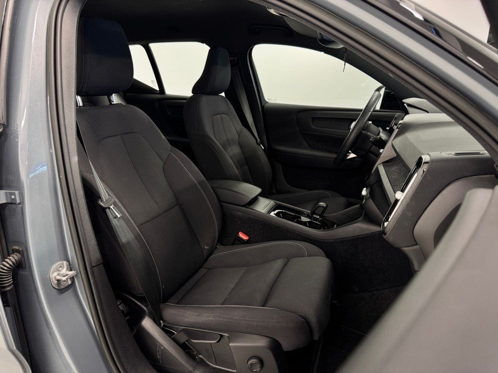 Volvo XC40 P8 Recharge Core Eléctrico Puro