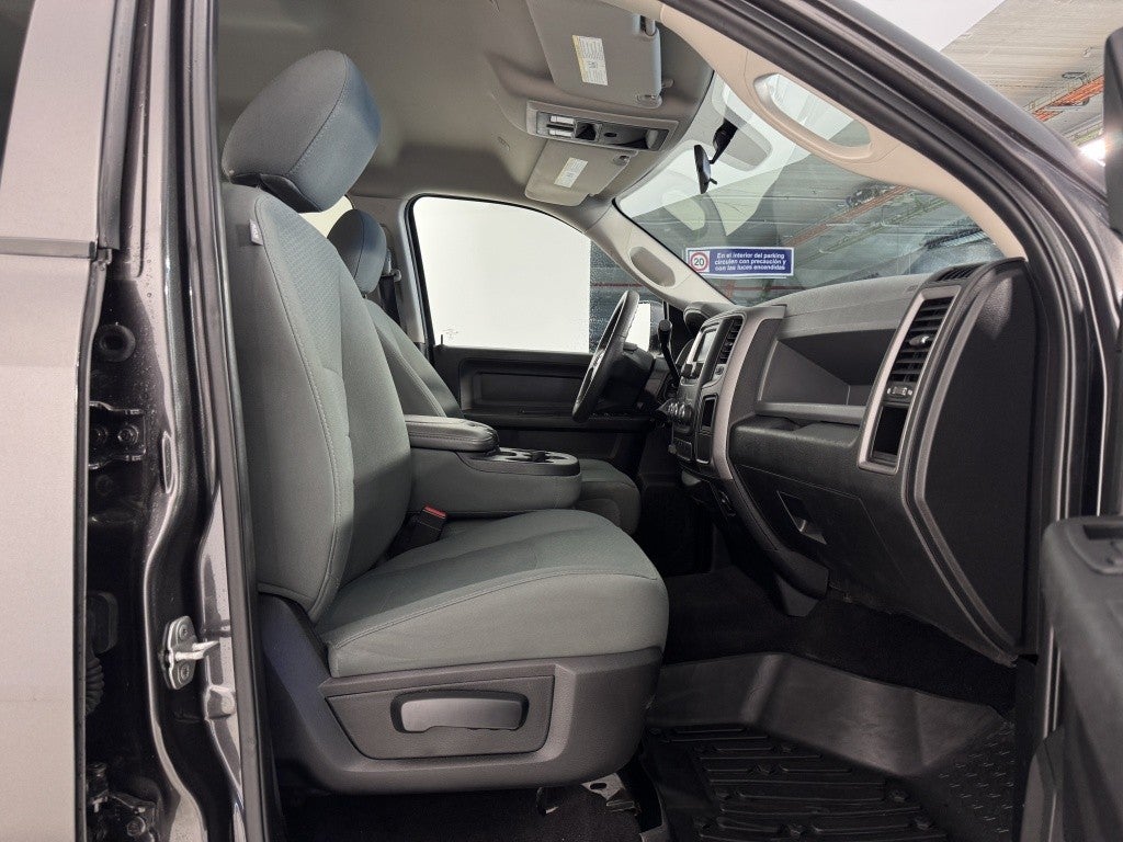 Dodge Ram 1500 5.7L V8 Laramie AWD