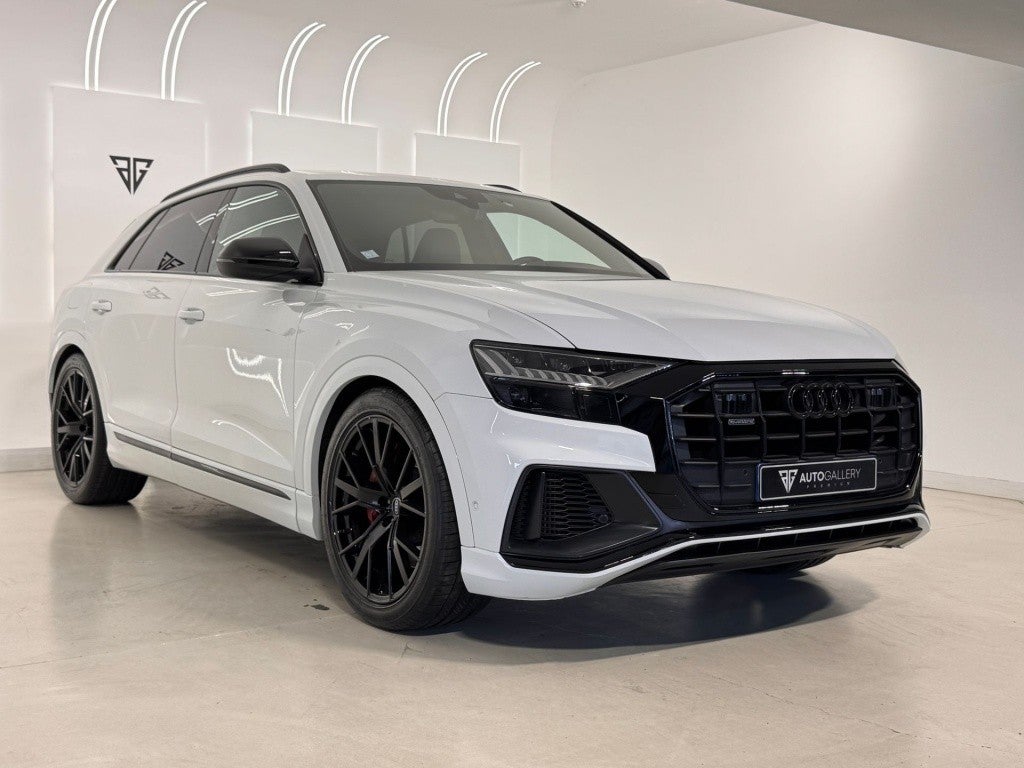 Audi Q8 55 TFSIe S line quattro