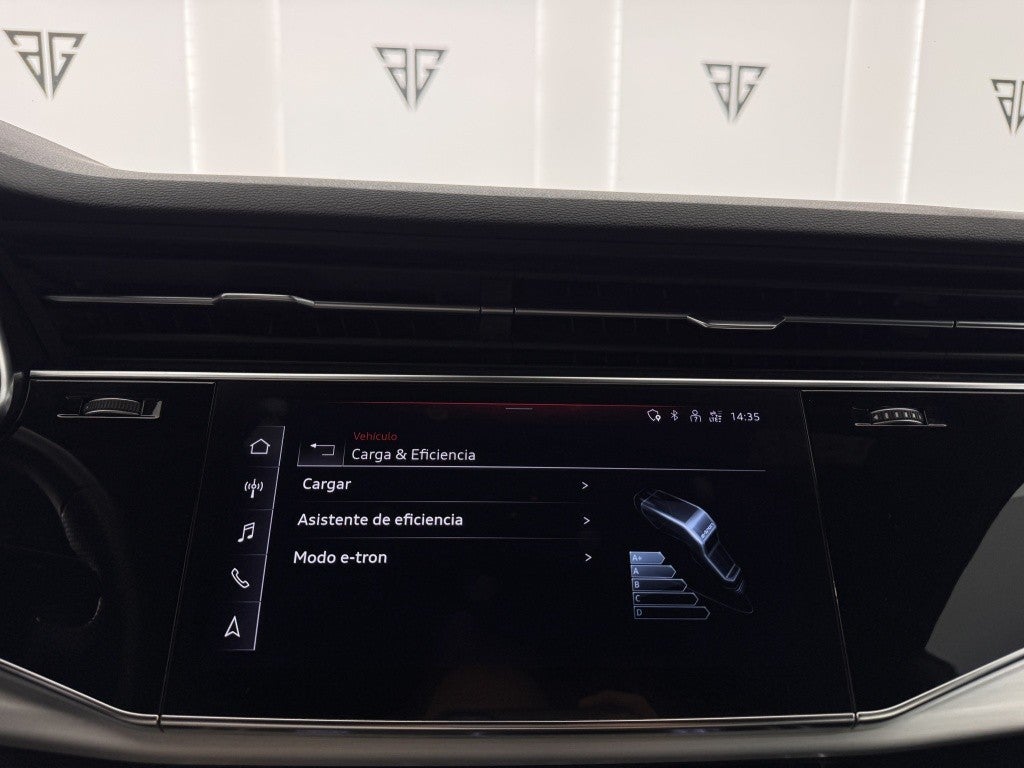 Audi Q8 55 TFSIe S line quattro