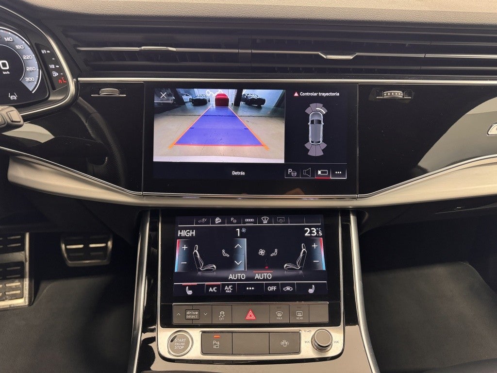 Audi Q8 55 TFSIe S line quattro