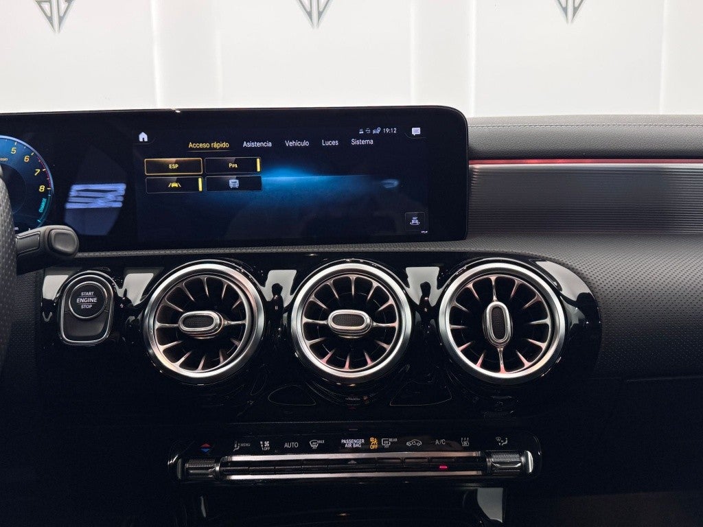 Mercedes-Benz Clase A 250e 8G-DCT