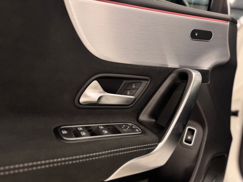 Mercedes-Benz Clase A 250e 8G-DCT