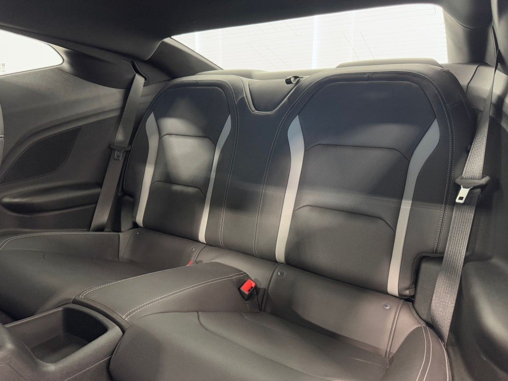 Chevrolet Camaro Coupé 6.2 V8 2SS