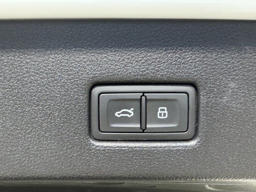 Audi A7 Sportback 55 TFSIe quattro-ultra S tronic 270kW