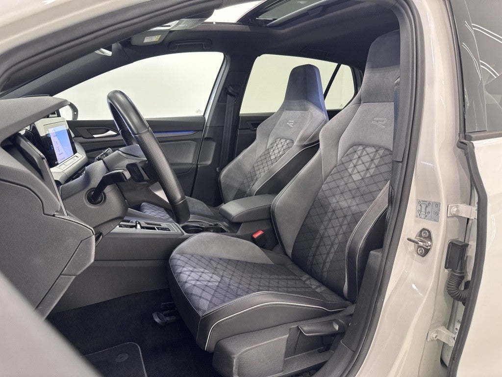 Volkswagen Golf 2.0TDI R-Line DSG7 110kW